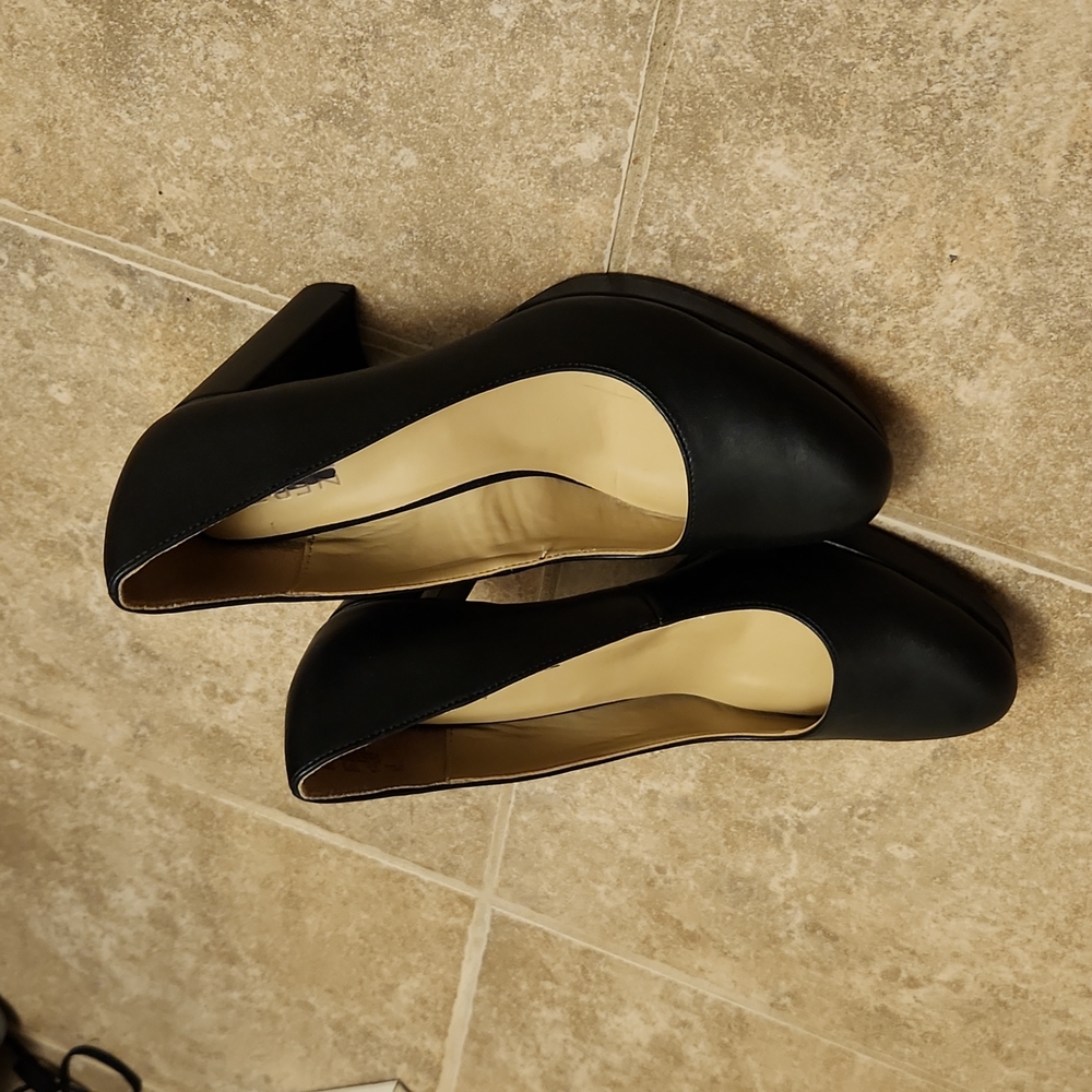 Naturalizer Black Platform Leather Pumps Heels 7.5